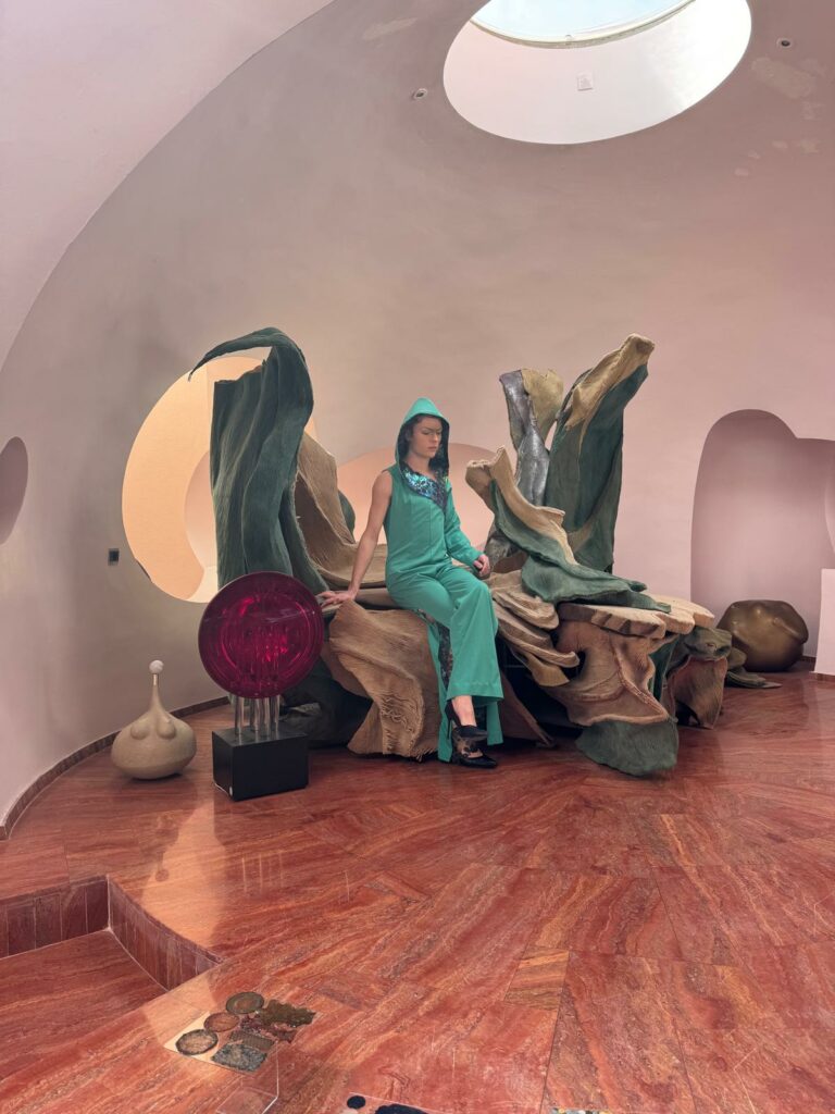 989ba8fb dcdd 47be a0a8 366dafbd57d4