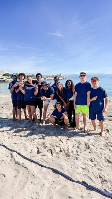 Elèves du lycée magnan avec la prof